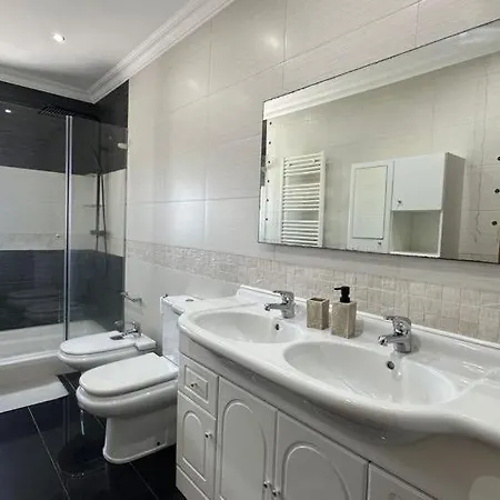 Rivabeach House 아파트 *